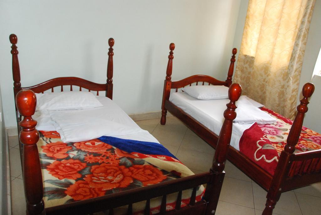 Serene Hotel Kampala Szoba fotó
